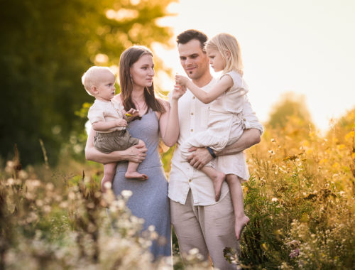 zdjęcie sesja foto mmseta mmseta_photo Ząbki sesja rodzinna sesja na polu sesja w rzepaku